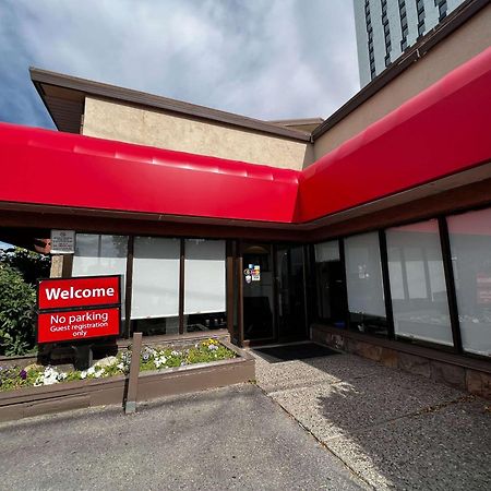 Econo Lodge Motel Village YYC Esterno foto