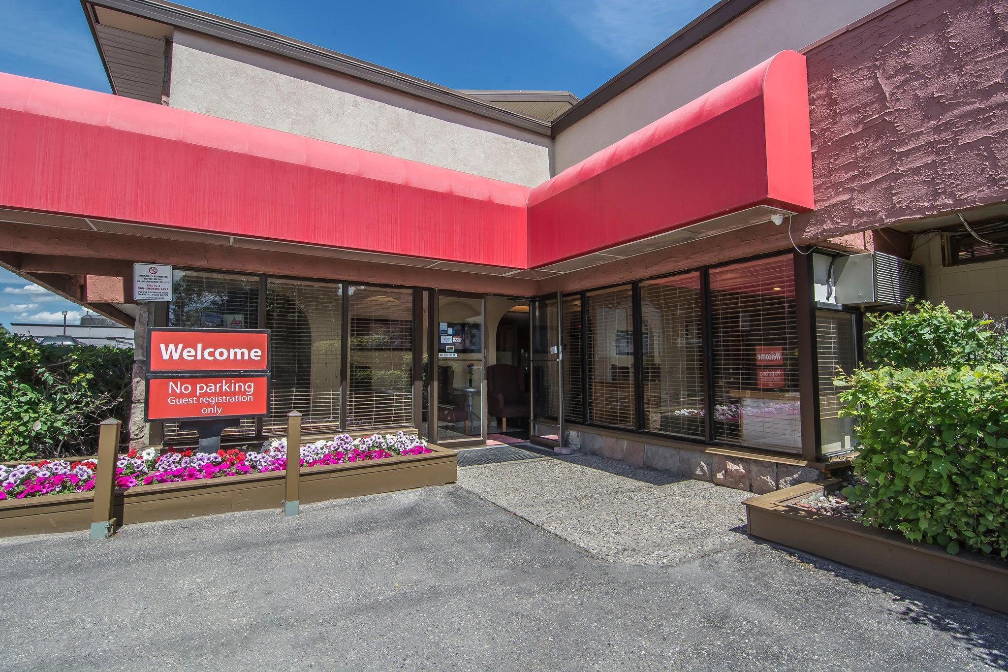 Econo Lodge Motel Village YYC Esterno foto