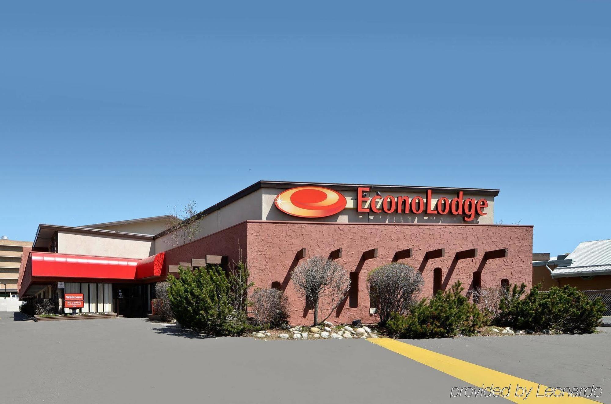 Econo Lodge Motel Village YYC Esterno foto